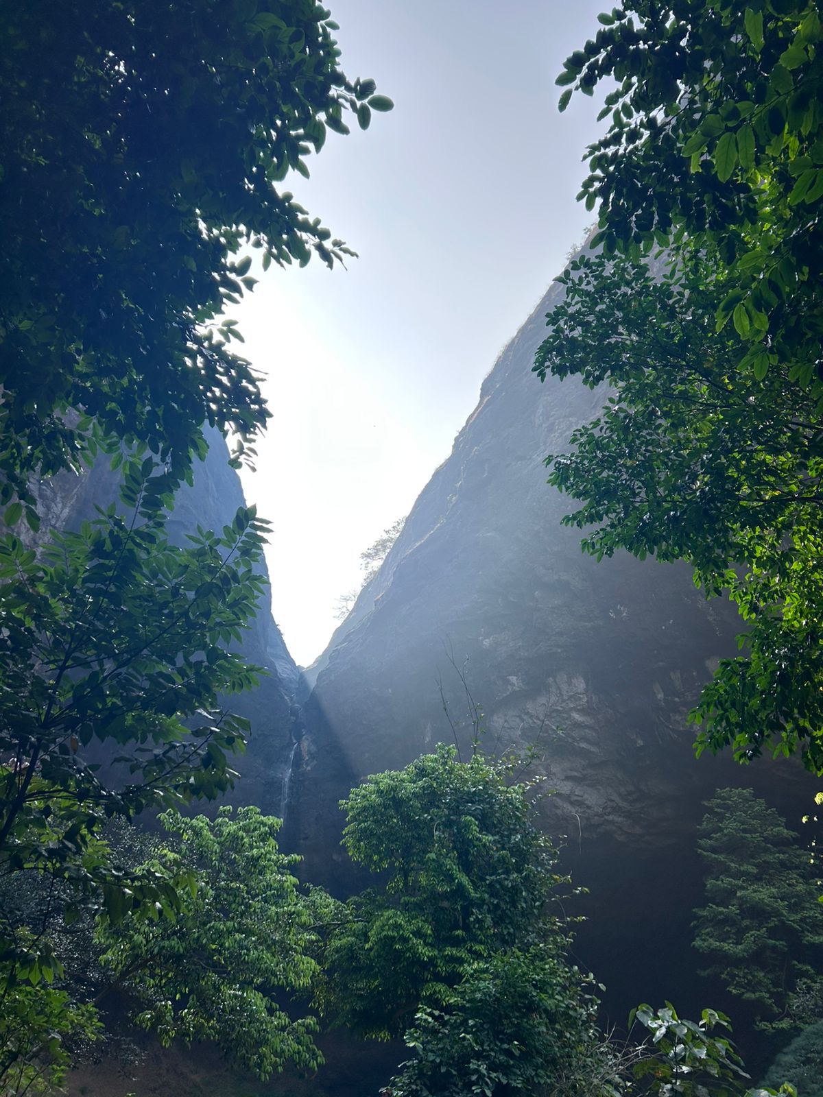 Devkund Waterfall Location
