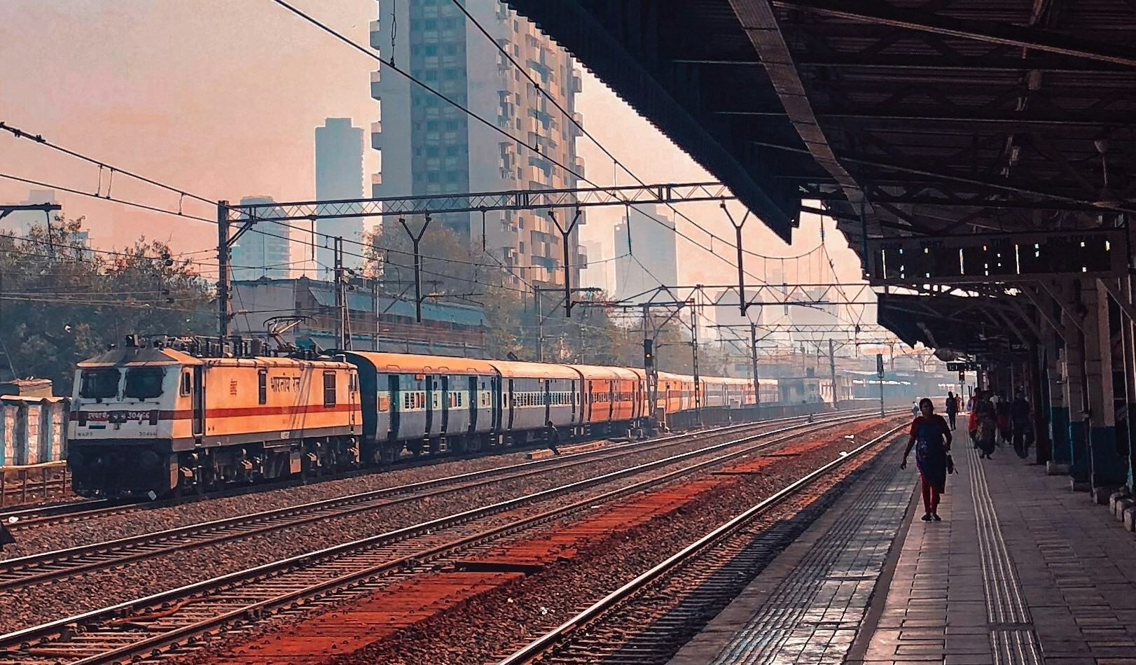 Tatkal Day Survival Tips for Last-Minute Train Tickets