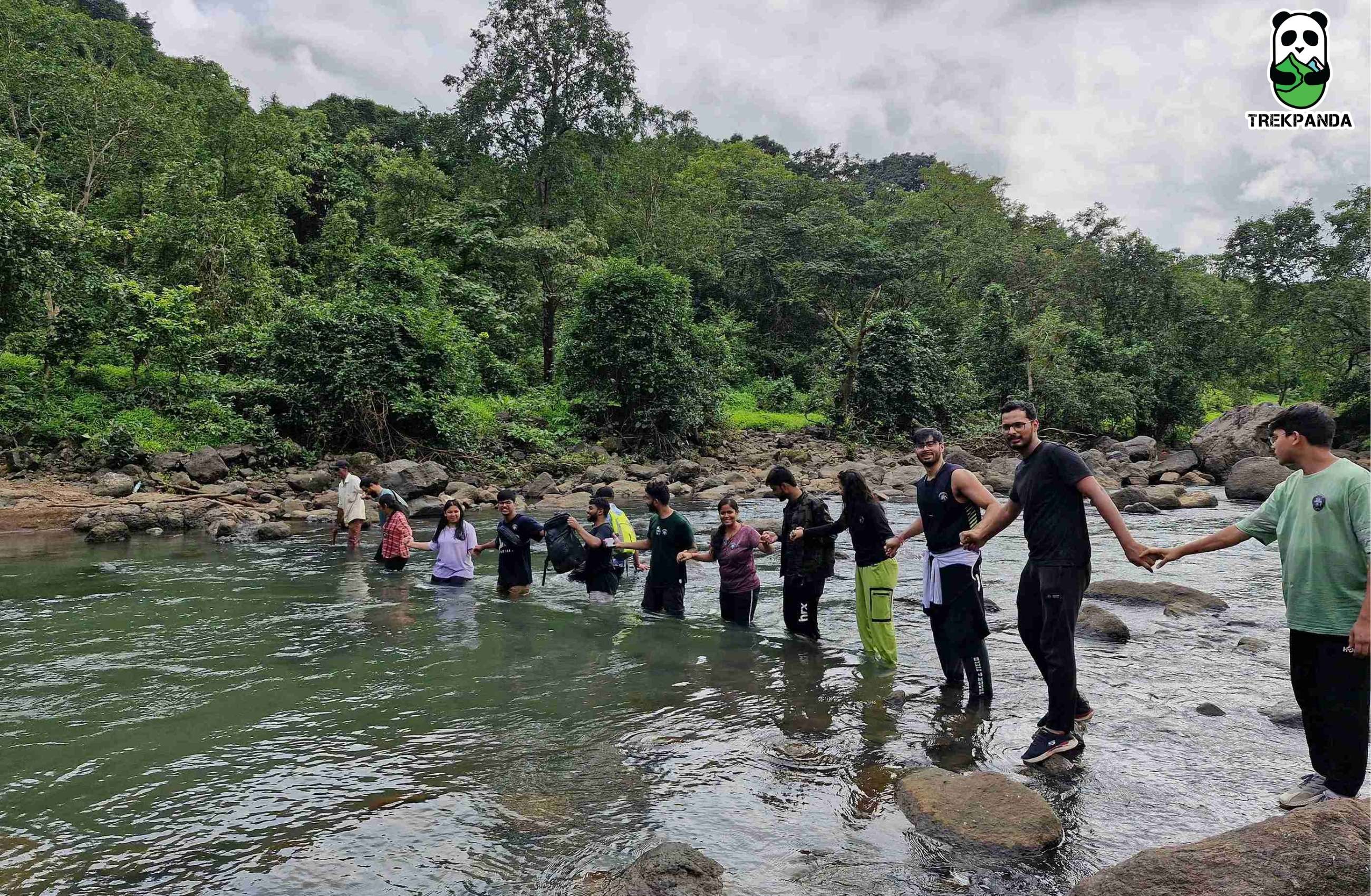 Trekpanda Tour Package Kalu Waterfall